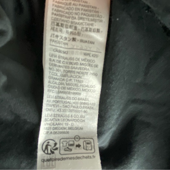 Levi's T-Shirt Men's 2XL Black Short Sleeve Crew Neck Graphic Classic Print - Picture 5 of 8